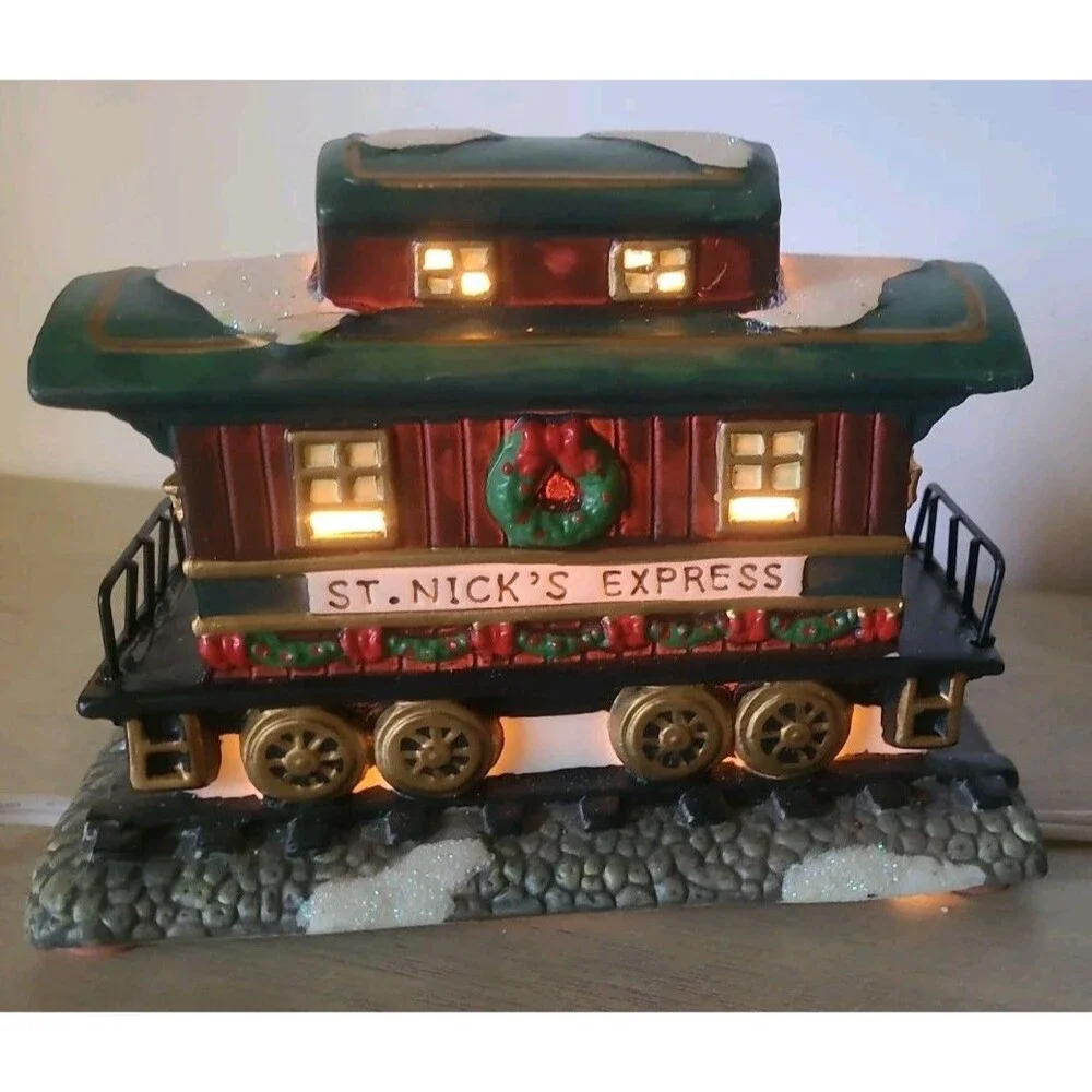 St Nicholas Square Train Set 3 Piece Illuminated Christmas Village Accessory Box